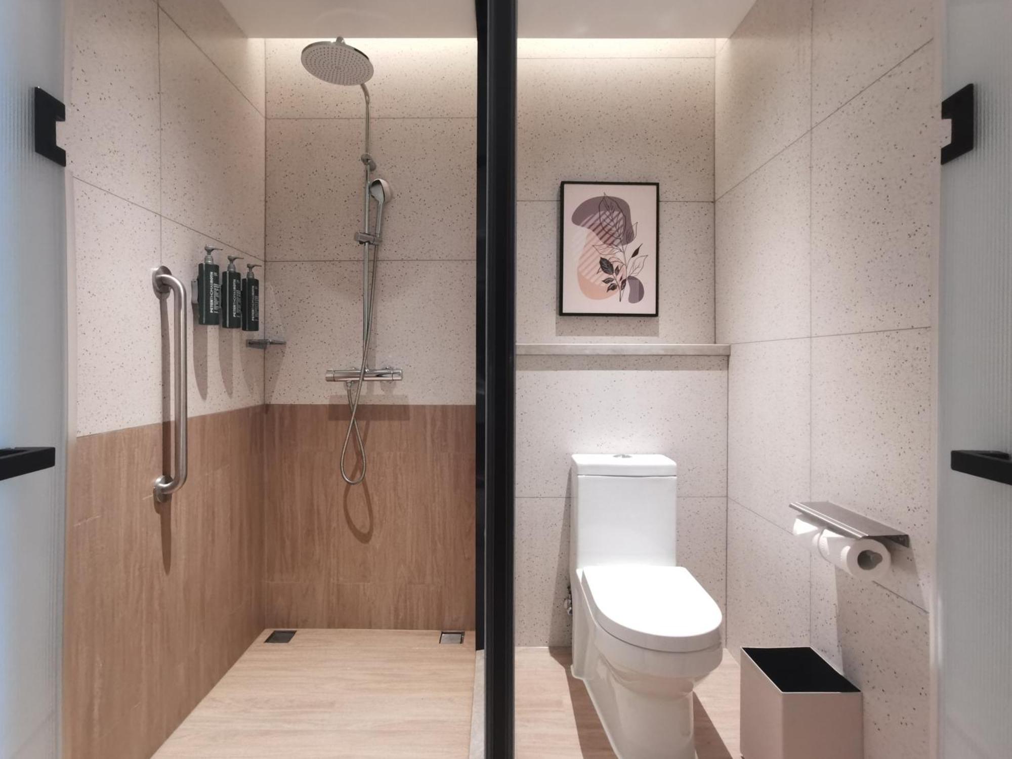 Hilton Garden Inn Shanghai Lujiazui Экстерьер фото